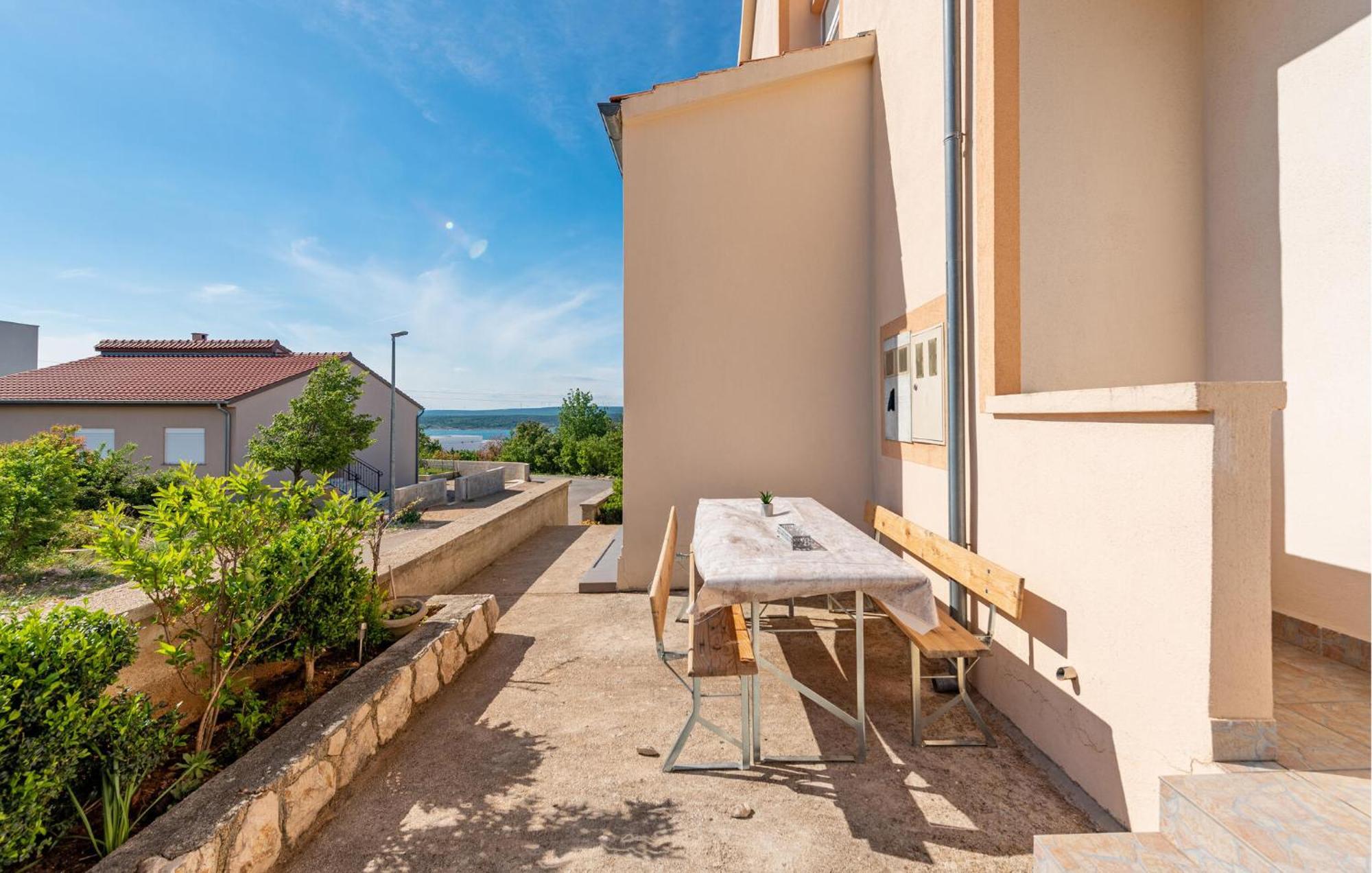 Beautiful Apartment In Maslenica With Kitchen ภายนอก รูปภาพ